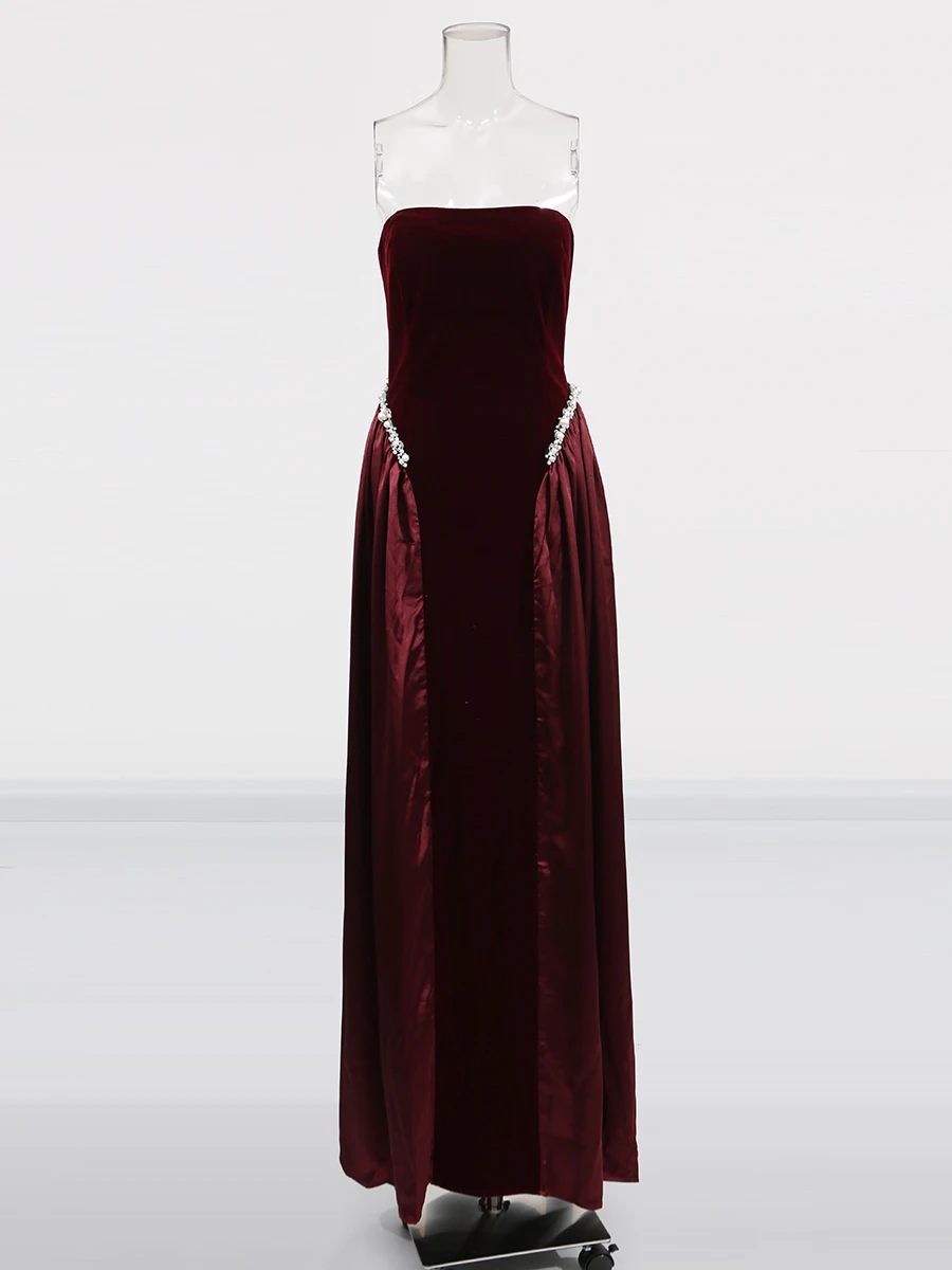 TWOTWINSTYLE Solid Patchwork Pearl Slimming Dresses For Women Strapless Sleeveless High Waist Temperament Long Dress Female New