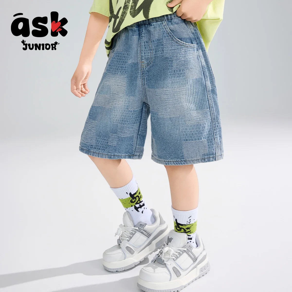 

Children's summer boys' thin denim shorts casual five-point pants