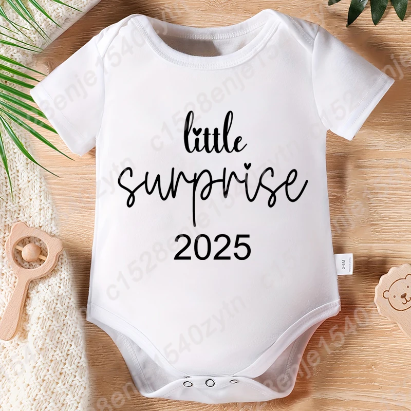 

Baby's "Little Surprise 2025" Print Casual Short Sleeve Triangle Bodysuit, Toddler & Infant Boy's And Girl's Onesie