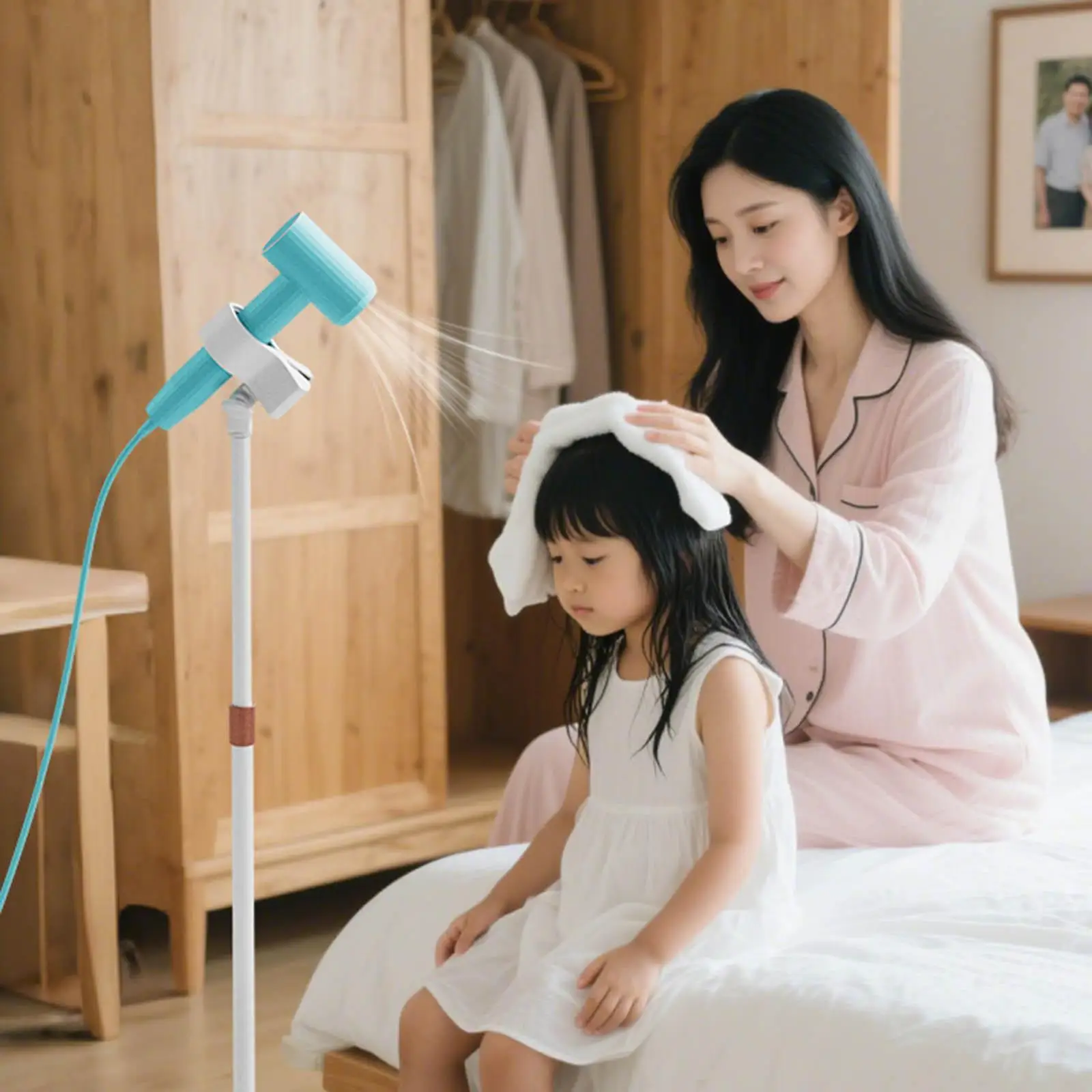 

Hair Dryer Stand Compact Non Slip Adjustable with Heavy Base Practical 360 Degree Rotation for Pet Grooming Household Bathroom