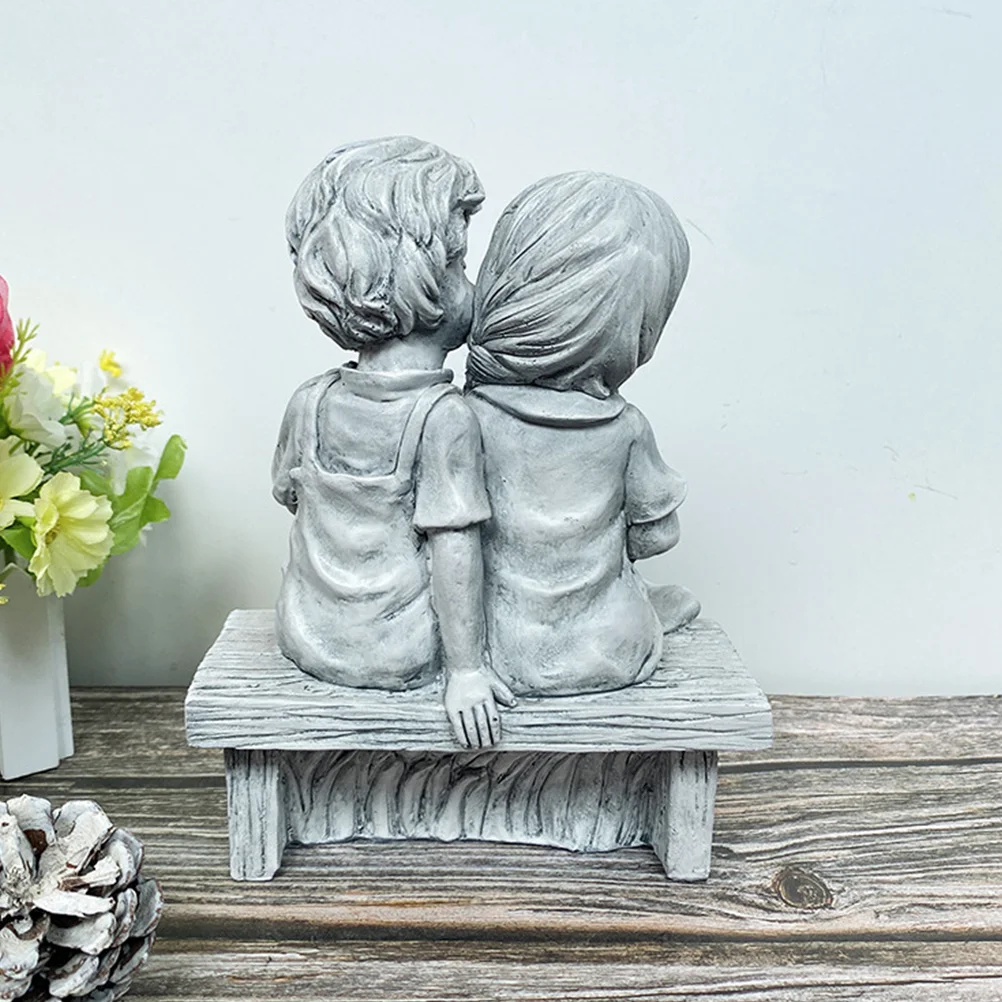 

Resin Statue Couple Garden Decor Outdoor Yard Art Romantic Lawn Sculpture for Home Patio Decoration
