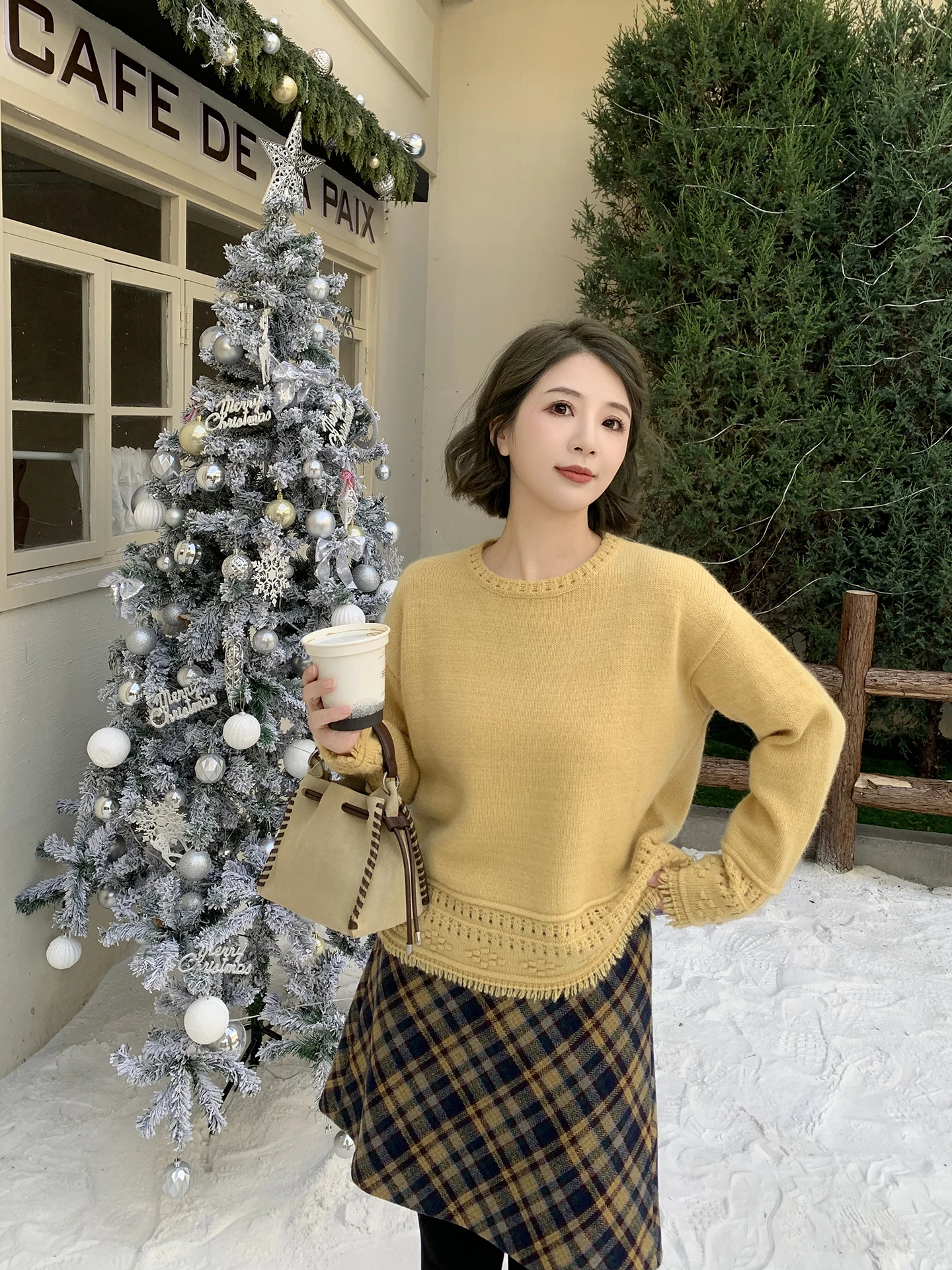 

Женский вязаный свитер ELINSU с круглым вырезом, ажурный, с бахромой, мягкий, теплый, осенне-зимний, нежный, модный, с длинными рукавами