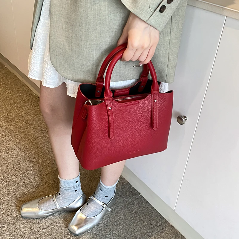 LEFTSIDE Y2K Design Pu Leather Crossbody Bags for Women 2024 Trend Fashion Shoulder Bag Lady Red Handbags with Short Handle