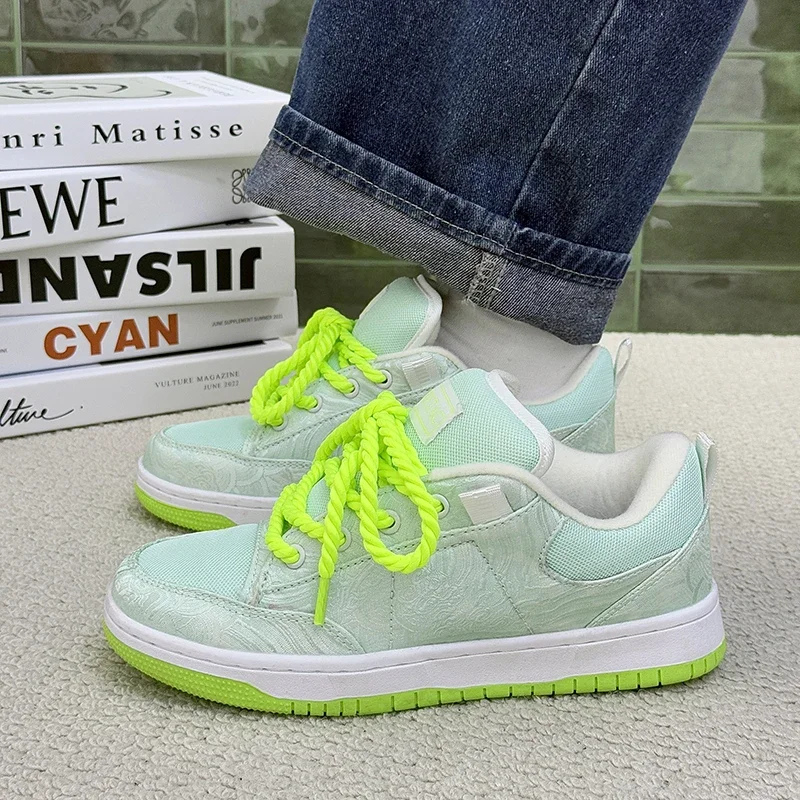 

Summer 2025 Men's Bread oe Comfortable Breathable Trendy Low Top Sport Casual oes JIFANPAUL Brand Plain Surface Design