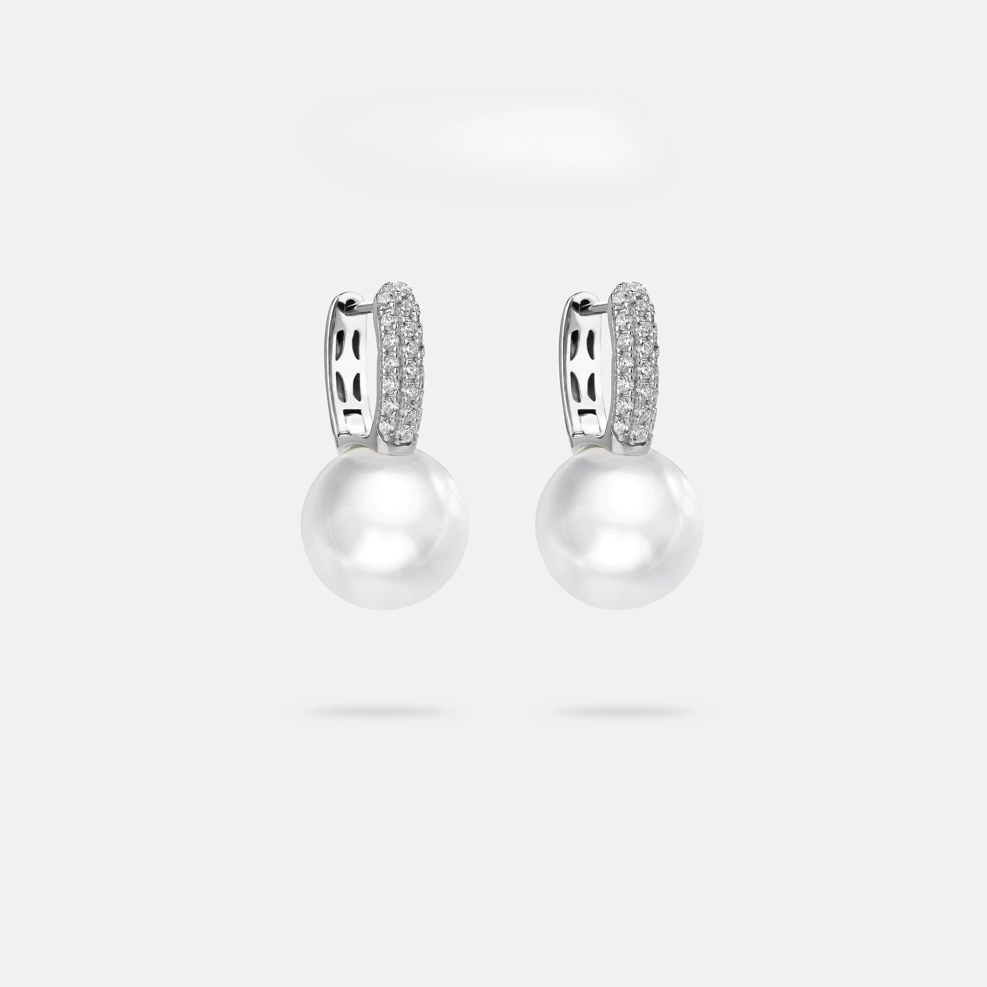 Новые серьги из чистого серебра S925 для женщин, оптовая продажа, нишевые роскошные высококачественные украшения, свадебные украшения в гонконгском стиле