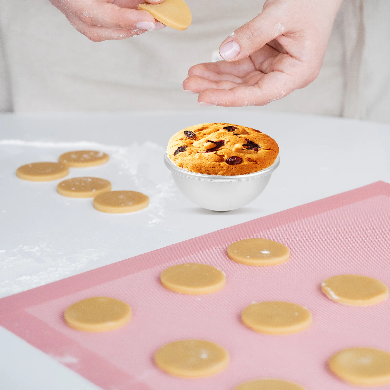 

6Pcs Half Round Cake Mold Aluminum Alloy Nonstick Hemisphere Baking Pan DIY Half Ball Mold for Cake Bath Ball Soap Making