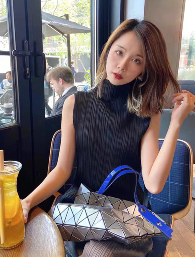 Slimming Folded Neck Sleeveless High Collar Women's Top Street Style Loose Fit Summer T-Shirt Outerwear Versatile Fashion