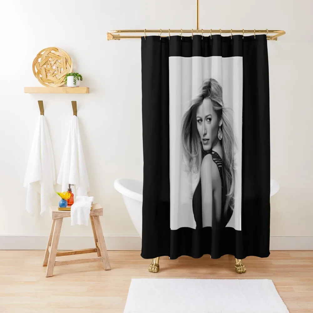 

Blake lively Classic T-Shirt Shower Curtain Shower Set For Bathroom Toilet Accessories Bathroom Shower For Bathrooms Curtain
