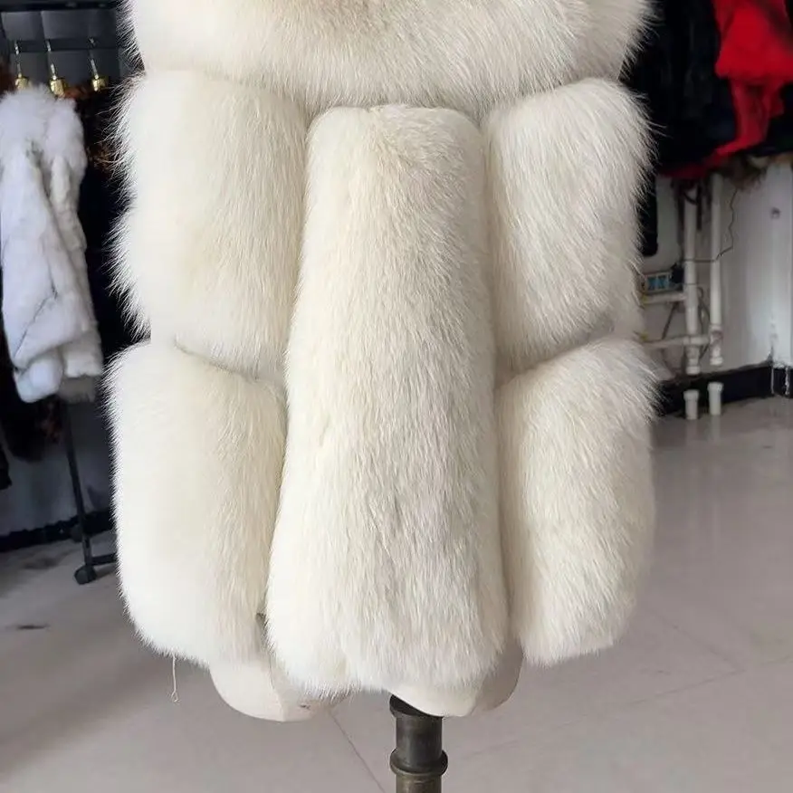 Nowa damska kamizelka z imitacji futra lisa na jesień i zimę 2025, koreańska, dopasowana, uniwersalna, łączona kamizelka.