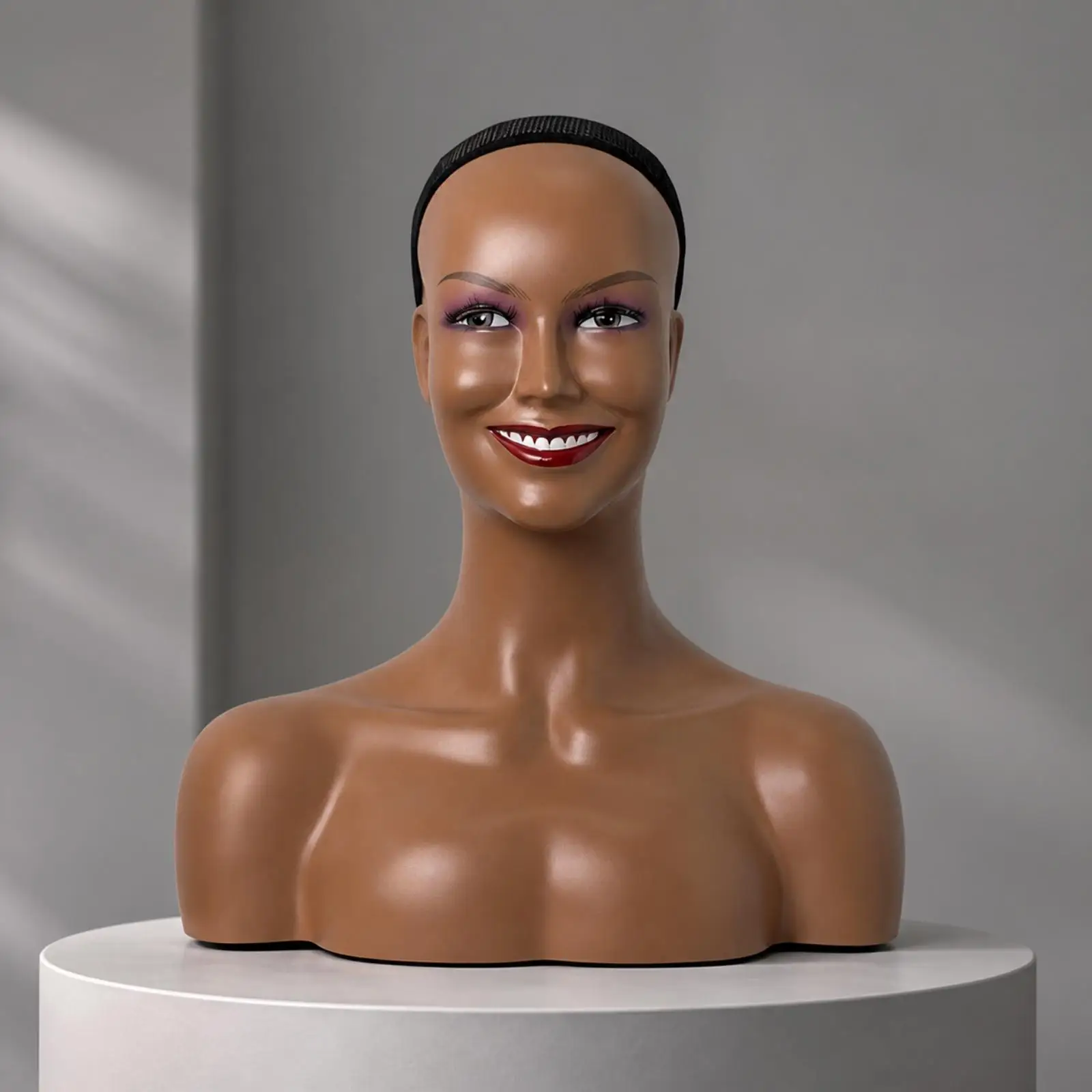 PVC Display Mannequin Head with Smiling Face and Shoulders for Wig Hat Jewelry Showcase Retail Store Window Display