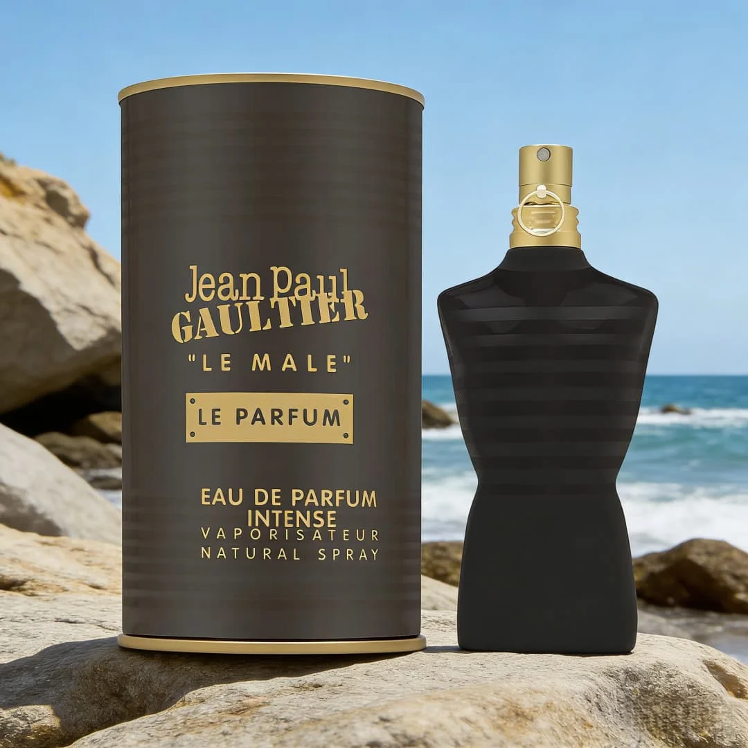 Jean Paul Gaultier Le Male Le Parfum | Diseño de lujo en negro y dorado, notas de oud y vainilla, máxima duración.