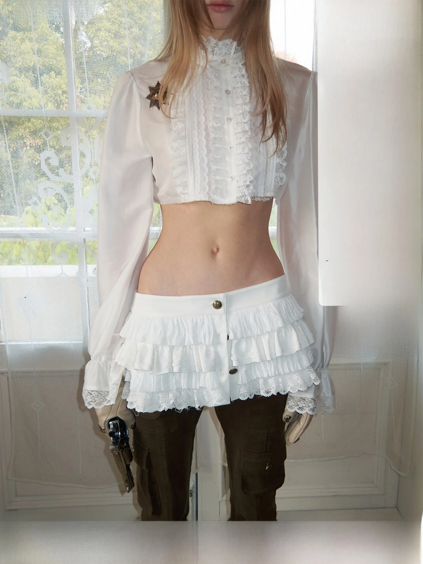 

Модный винтажный женский укороченный топ JINN STUDIO с кружевной отделкой, рукавами-фонариками и воротником-стойкой, размер S