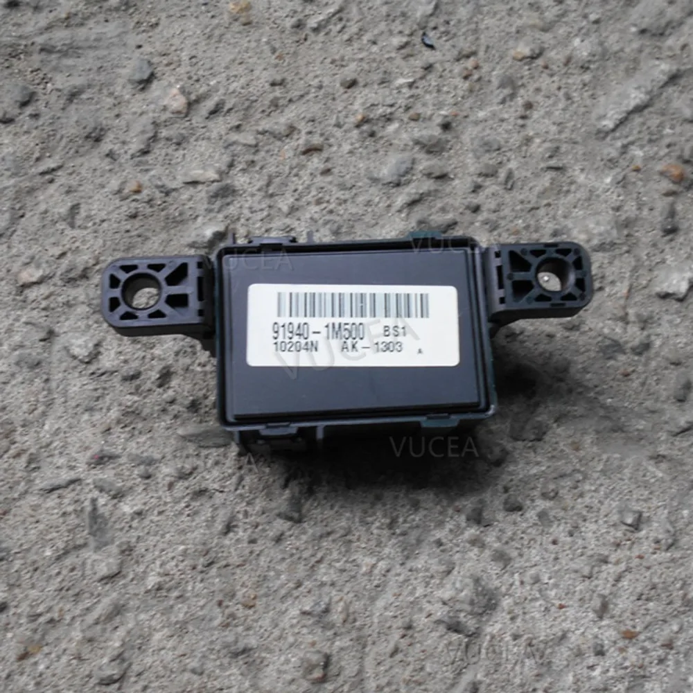 

PDM Relay Box Control Unit Module For 2011- Hyundai Elantra Santa Fe Veloster Cerato Forte Rio Sportage 919401M500 91940-1M500