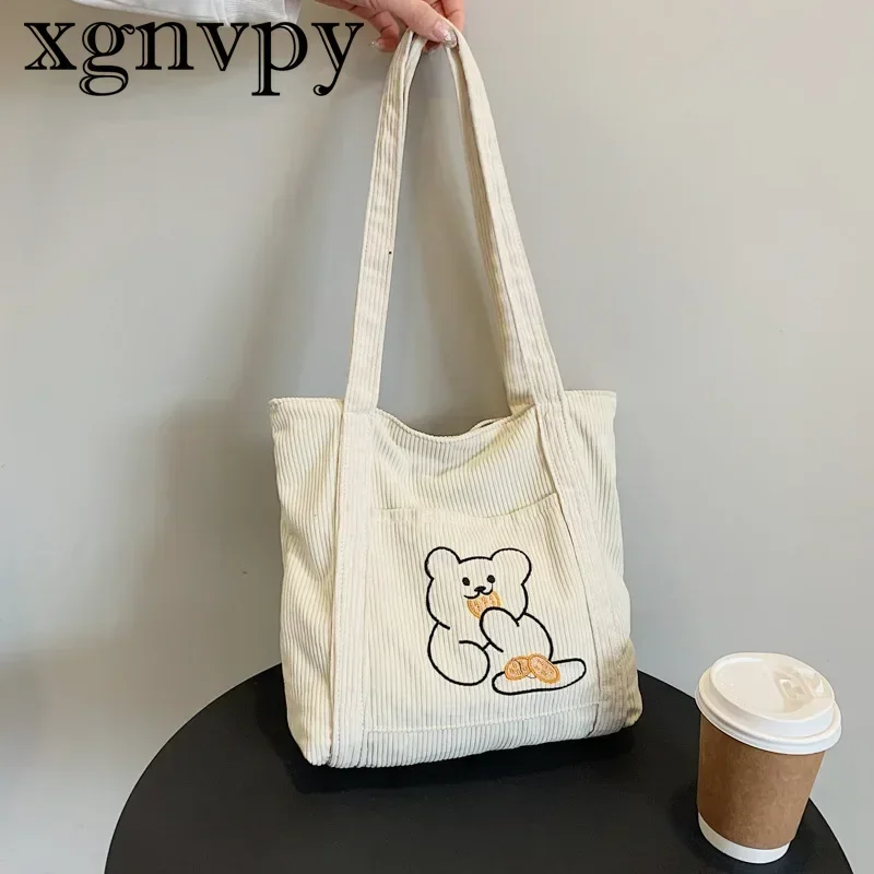 Xgnvpy-女性のためのかわいいベルベットバッグ,漫画の刺繍が施されたショルダーバッグ,日本のハンドバッグ,軽量フリース,シンプルなトートバッグ,新しい