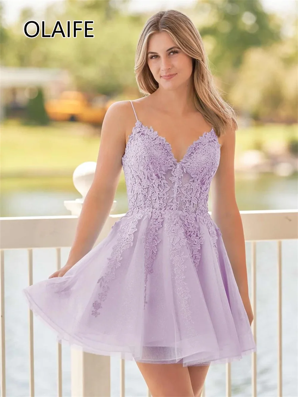 فستان ساحر لحفلات العودة للوطن من التول برقبة على شكل حرف V مع فستان كوكتيل قصير لامع من الدانتيل لفساتين الزفاف حسب الطلب