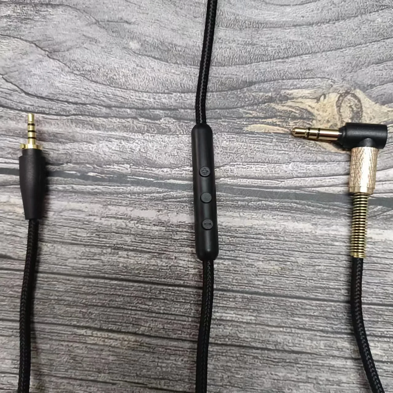 Hochwertiges Audiokabel für Sennheiser Urbanite Headset, 3,5mm auf 2,5mm Stecker mit Mikrofon, geflochtenes Kabel – Detail 3