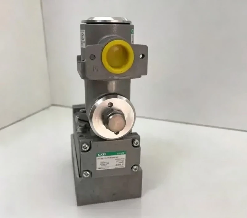 High Efficiency  Solenoid Valve 4F410E/4F420E-08/10-TP-AC220V 4F510E/4F520E-10/15-TP-DC24V For Industrial Automation Control