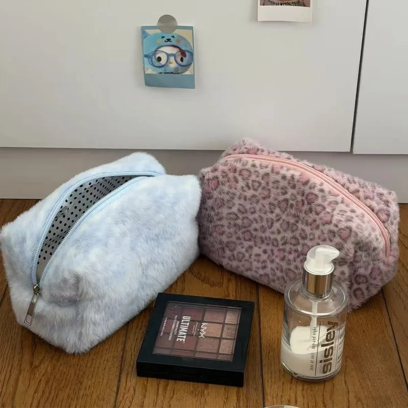 Pink Durable Fuzzy Makeup Bag Large Capacity Leopard Print Toiletry Organizer Portable Cosmetic Bag Girls Travel Storage
