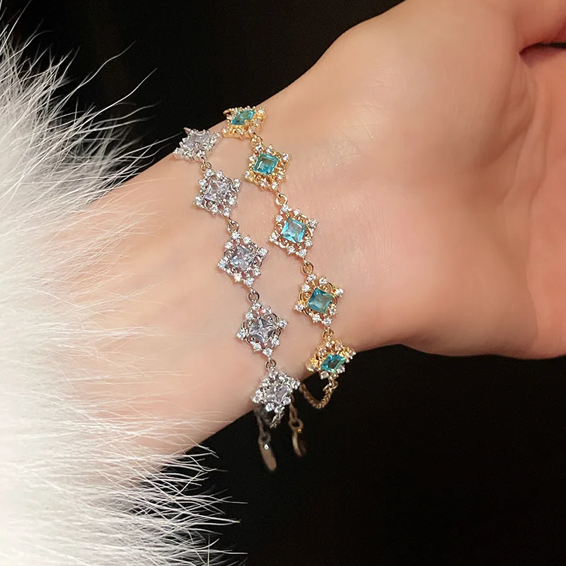 

Elegant Diamond-Cut Floral Zircon Bracelet - French-inspired Courtly Charm Statement Piece