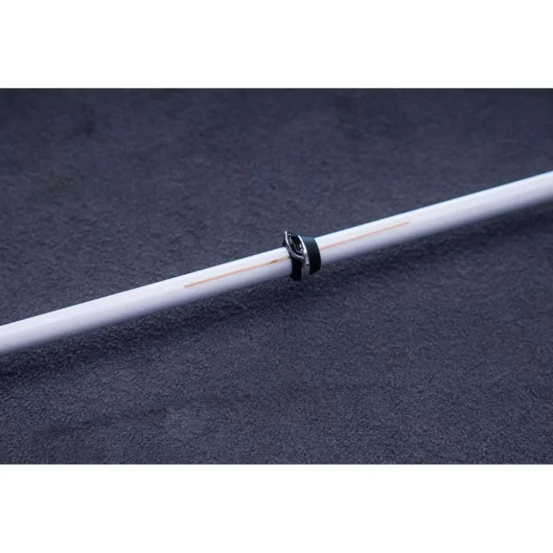 The 4.9-meter heavy-duty carbon rock fishing rod is retractable, with strong action and support