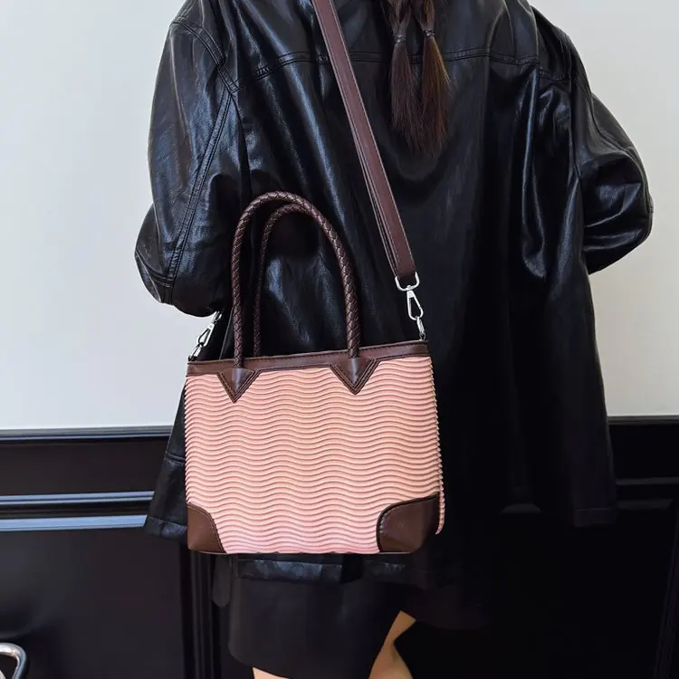 

Simple Vintage Diaper Bags For Women: Luxury Brand Leather Crossbody Bag, Elegant Fashionable Large Capacity Commuter Tote Bag