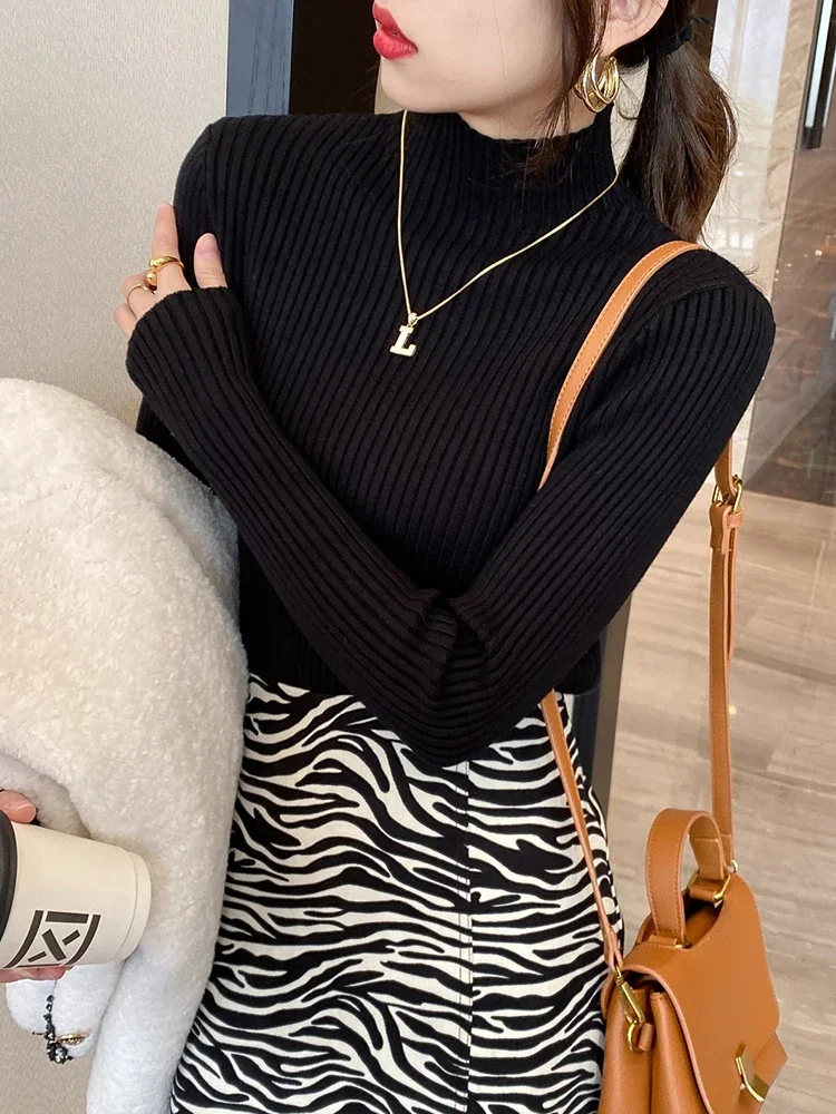 2024 new elegant solid color knitted top women's round neck sweater long sleeved casual slim fit pullover Korean fashion simple