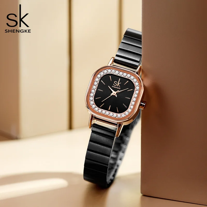 Women'S Small And Luxurious Square Quartz Watch, A Perfect Gift For Ladies.  A High-Quality, Finely Crafted Timepiece.