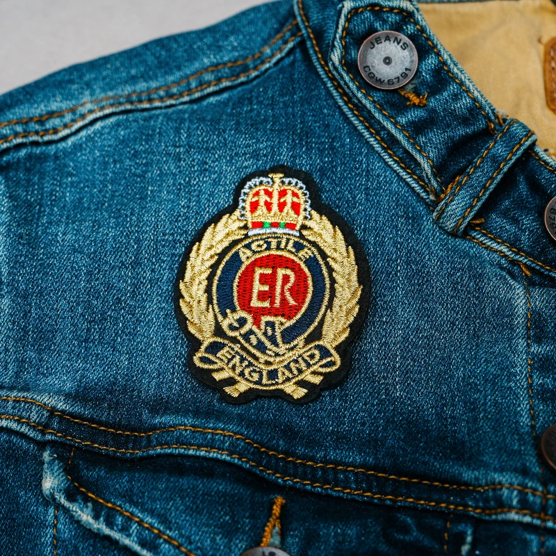 Gold Embroidered Security Shield European Uniform Iron On Arm Badge Fashion Crown Eagle Club Commemorative Badge