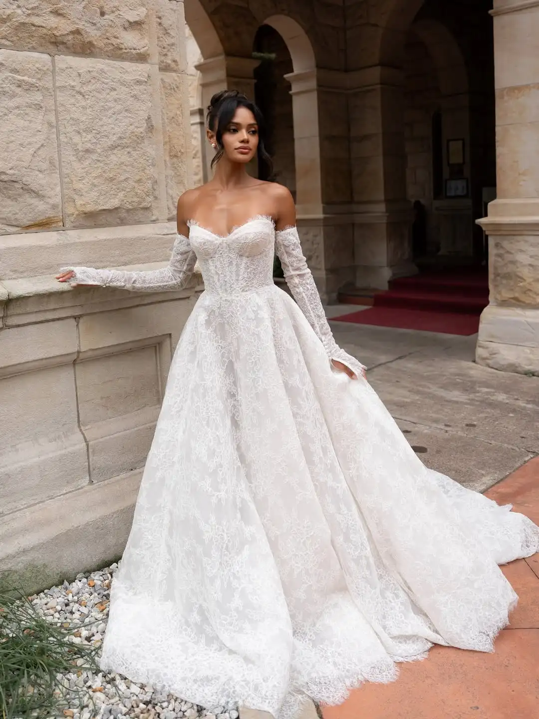 Luxury Off-Shoulder Lace Wedding Dress Long Sleeves Princess Ball Gown Bridal Dress Romantic Amanda Novias Official Custom Made