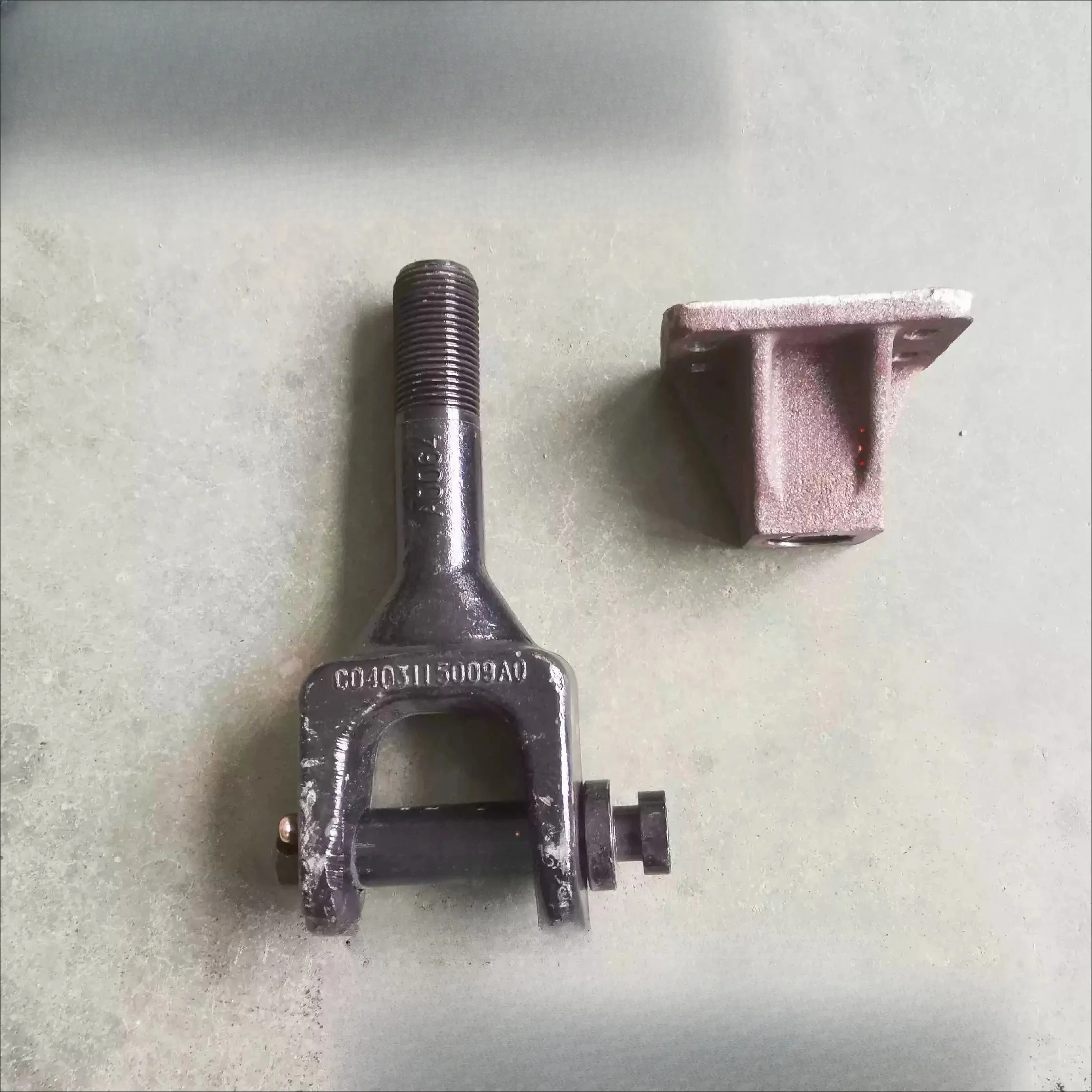 E3ES3190 ES5 220 RC2 RC3 RB2Q5 Front Trailer Hook Traction Hook
