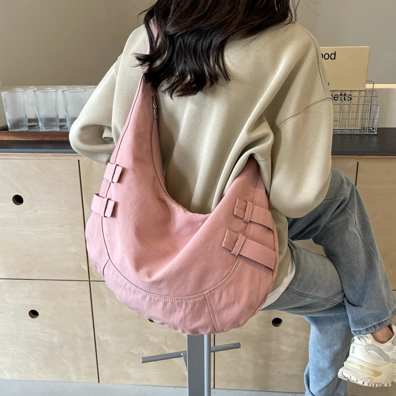 Trendy Fashionable Half-moon Shoulder Bags Womens Straped Design Canvas Bag Large Capacity Single Shoulder Crossbody Hobos Bag