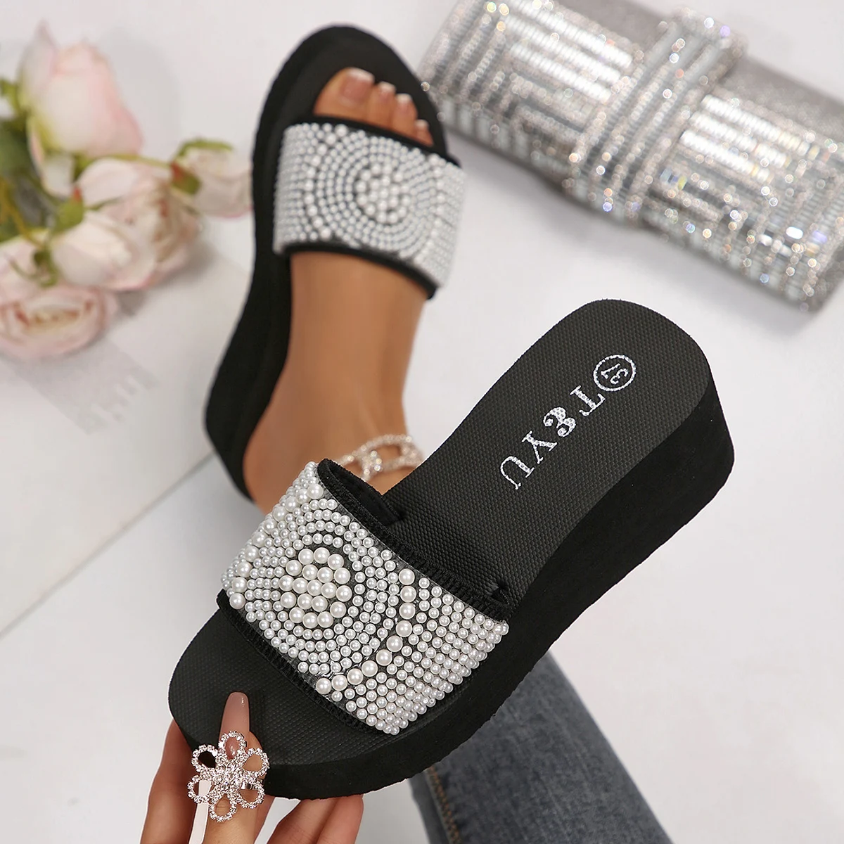 Elegant Ladies Pearls Wedge Slippers Summer 2026 Chunky Platform Heels Sandals Women Beach Vocation Anti Slip EVA Slippers Shoes view 3