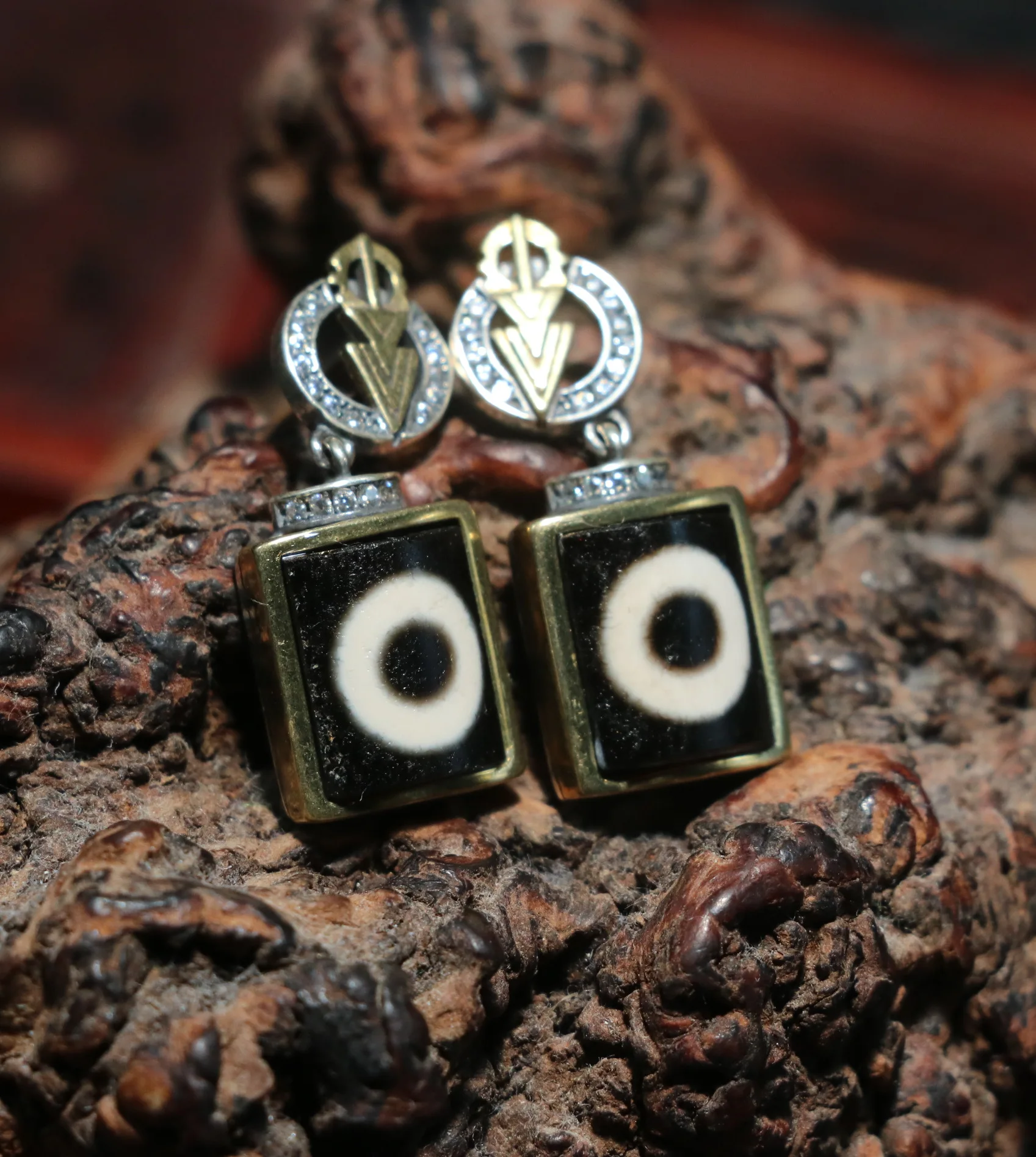 Treasure Unique A Pair Energy Tibetan Old Agate One Eyed dZi Bead S925 Silver Faqi Inlaid Eared Rings Amulet Talisman Jewelry