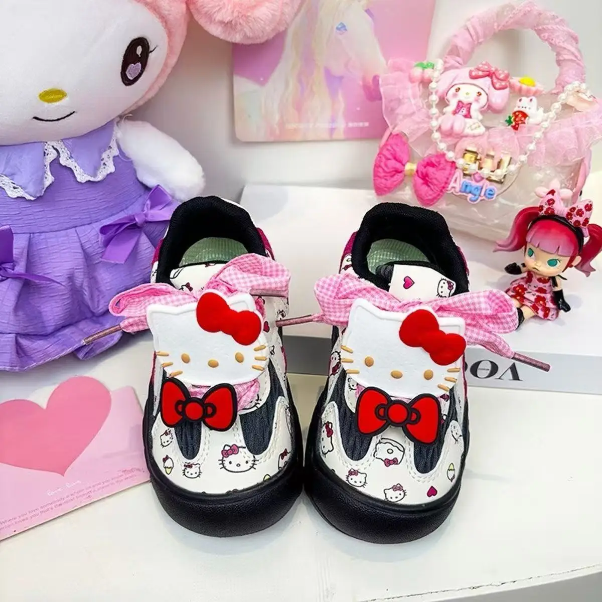 

Прямая доставка r ‌ Eal Picture, новые удобные повседневные туфли на плоской подошве с бантом «Hello Kitty» для девочек и мальчиков, детские спортивные повседневные туфли на плоской подошве