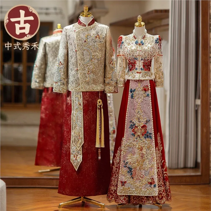 

Роскошный свадебный комплект в китайском стиле для мужчин и женщин, выполненный в стиле тяжелой индустрии.