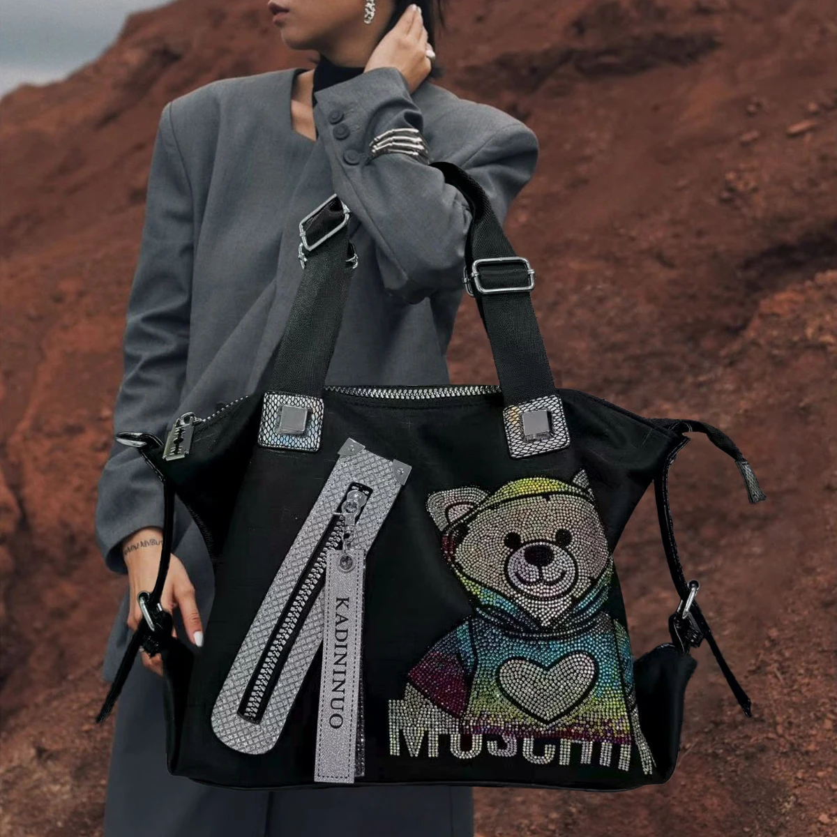 

Женская модная сумка-тоут с изысканным дизайном в виде плюшевого мишки, украшенная стразами, вместительная элегантная сумка через плечо.