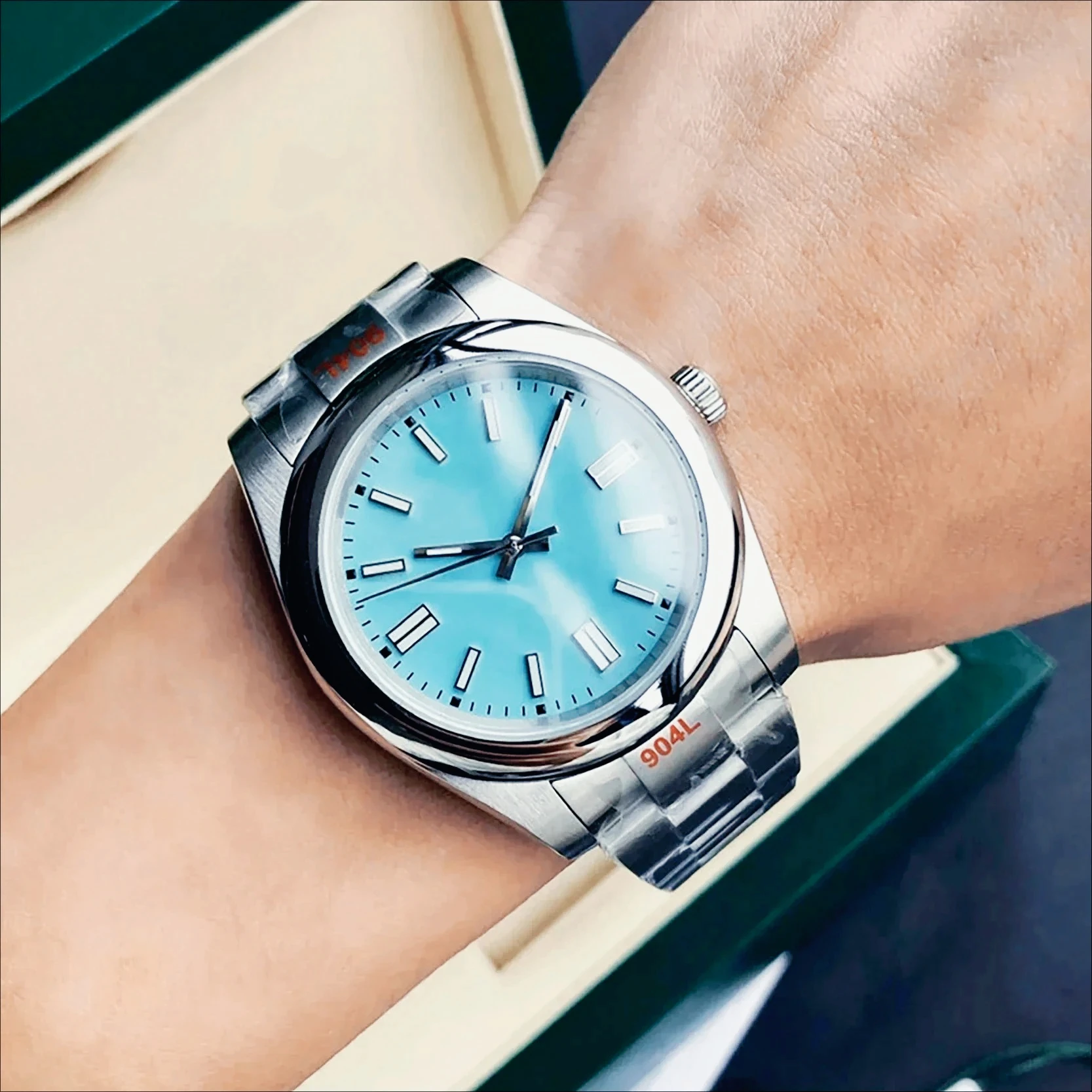 Classic Fashion Automatic Watches For Men Women 904L Steel Anti Corrosion Scratch Resistant Bright Luminous Dial Casual Outfit view 2