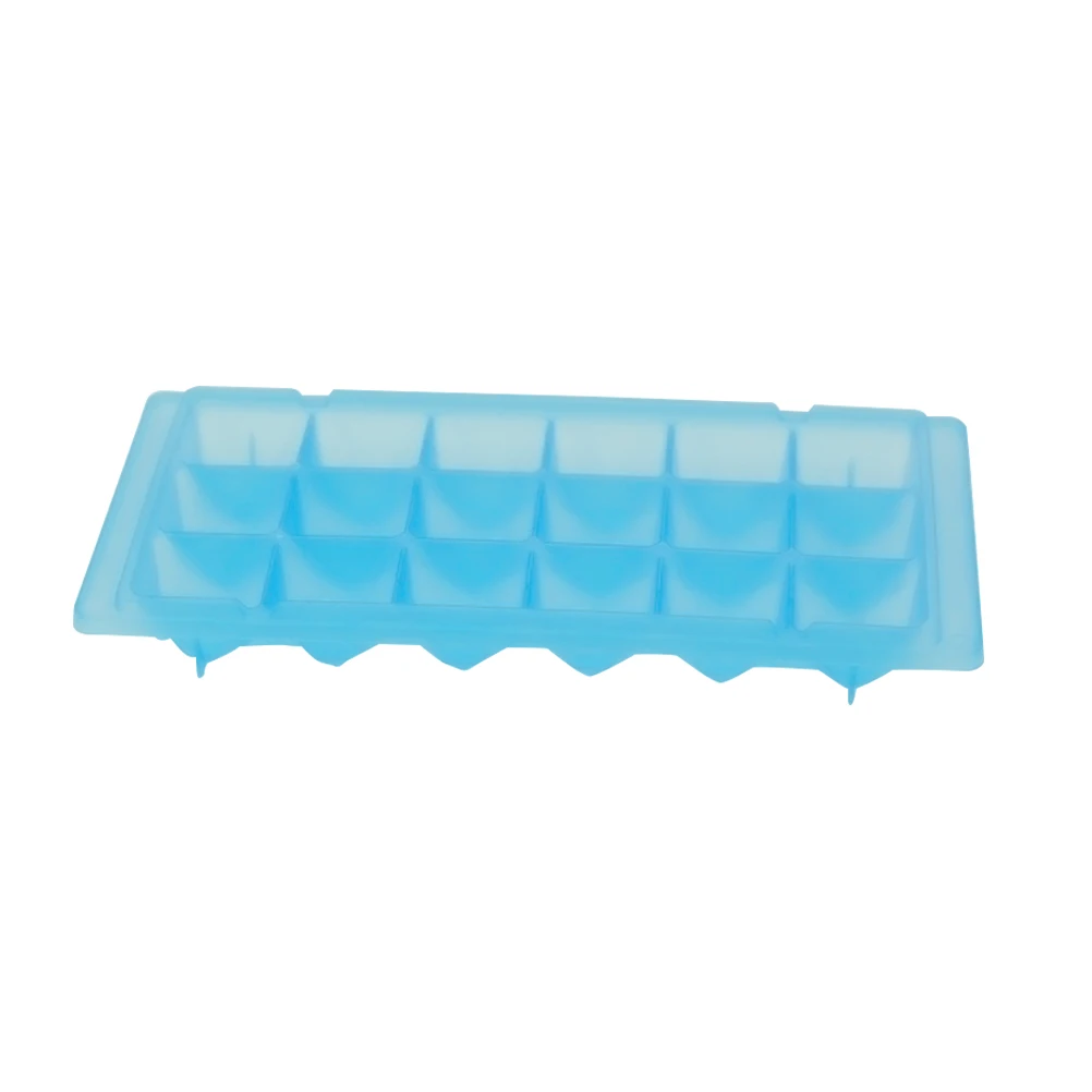 

4 Pcs Cube Diamond Shape Molds Trays 18 Lattices Maker Non Toxic 18 Lattices Ice Molds Easy Clean Kitchen Bar Supplies