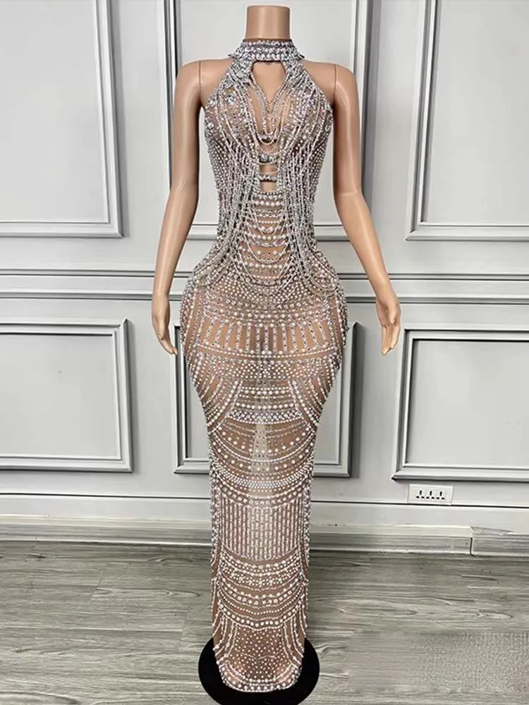ชุดเดรสยางยืดแบบโปร่งลายลูกปัดคุณภาพสูง ดีไซน์เซ็กซี่แบบคล้องคอ ประดับพู่ห้อย แฟชั่นใหม่ปี 2025 เสื้อผ้าผู้หญิงสั่งตัดได้