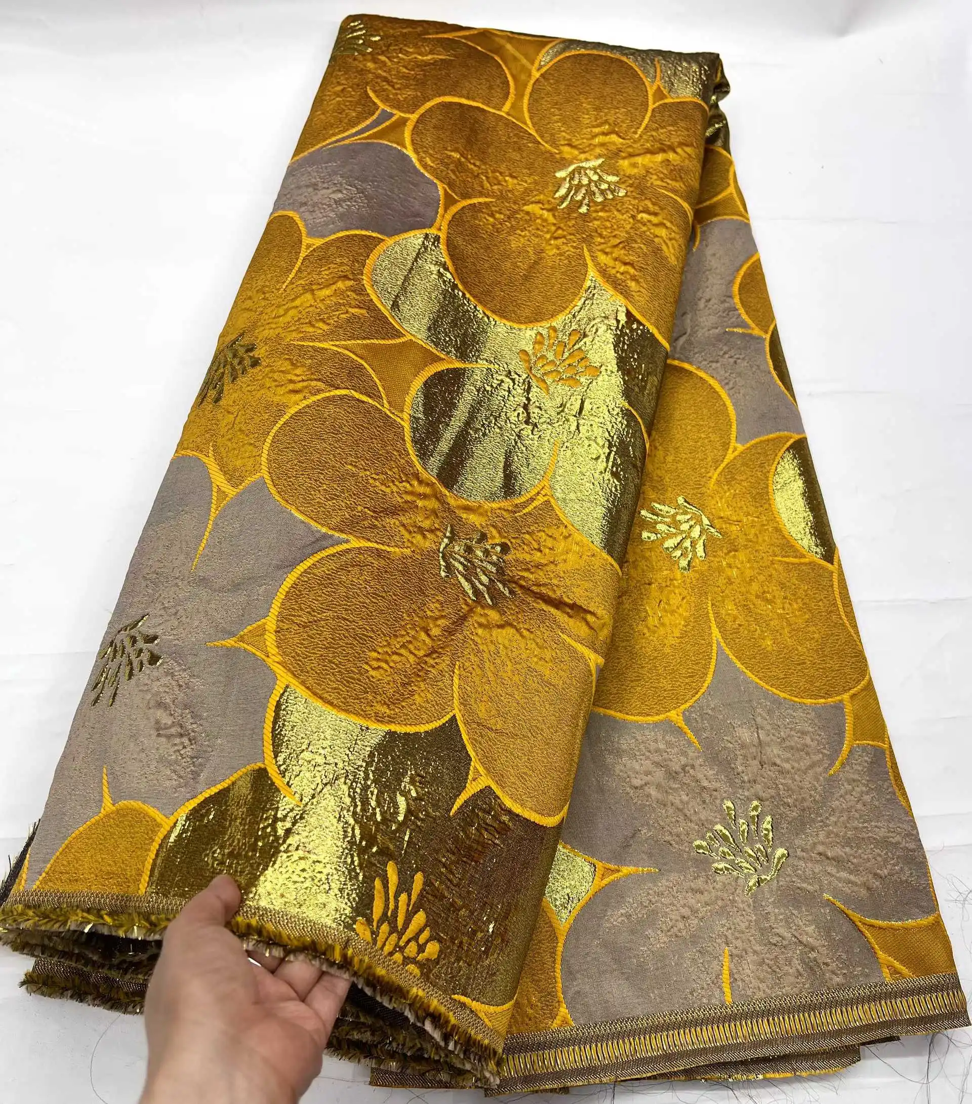 파티 시즌 나이지리아 브로케이드 레이스 원단 고품질 2025 아프리카 레이스 원단 자카드 웨딩 파티 드레스 재봉용 SZ1694