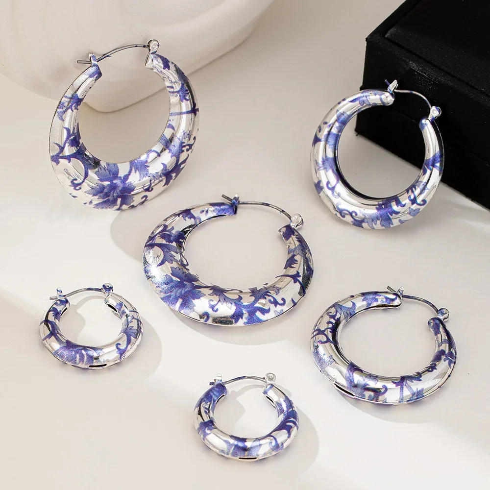 Hoop Earrings For Women Geometric Hollow Circle Blue and White Porcelain Metal Ear Accessories Fashion Jewelry E558