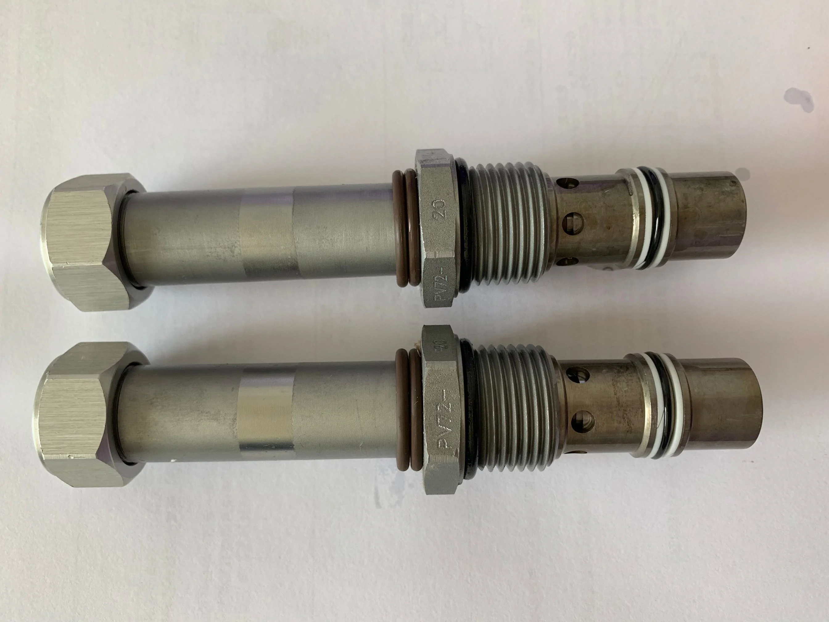 1PCS Engineering Machinery Parts PV72-20 PV72-20A PV72-20A-0-N PV72-20A-0-N-00 PV72-20A-0-N-24DG  solenoid valve