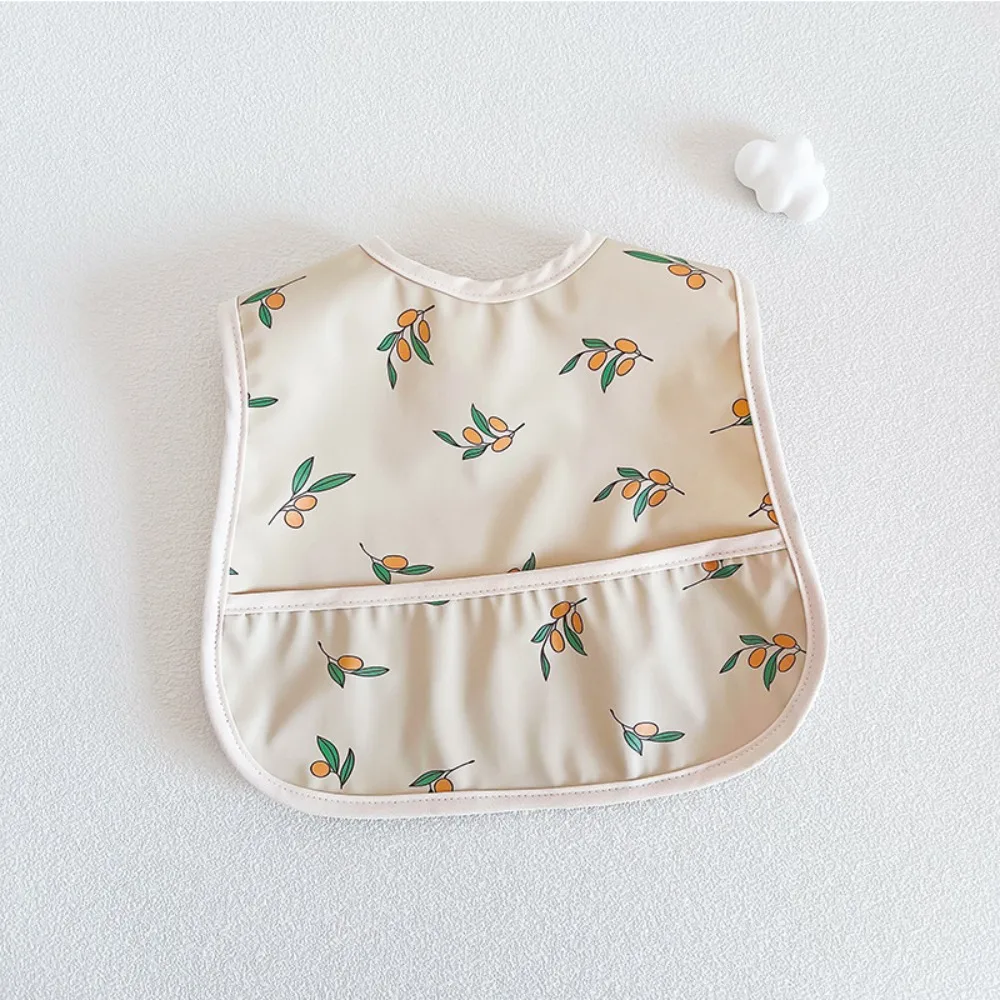 

Comfortable Animal Pattern Baby Feeding Bib Bear Rabbit Baby Drooling Bibs EVA Sleeveless Saliva Towel Burp Apron Baby Stuff