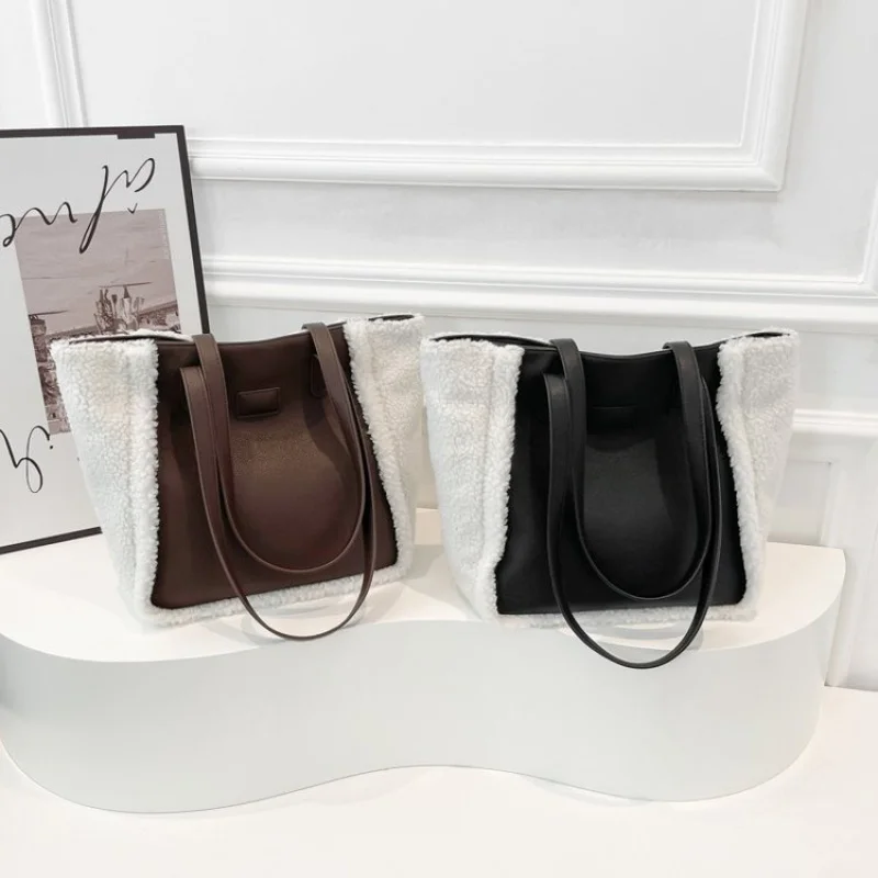 

Elegant Leather Women's Crossbody Bag High-End Luxury Brand Fashionable Classic Paris Chic Designer Commuter Daily Vintage Bag​