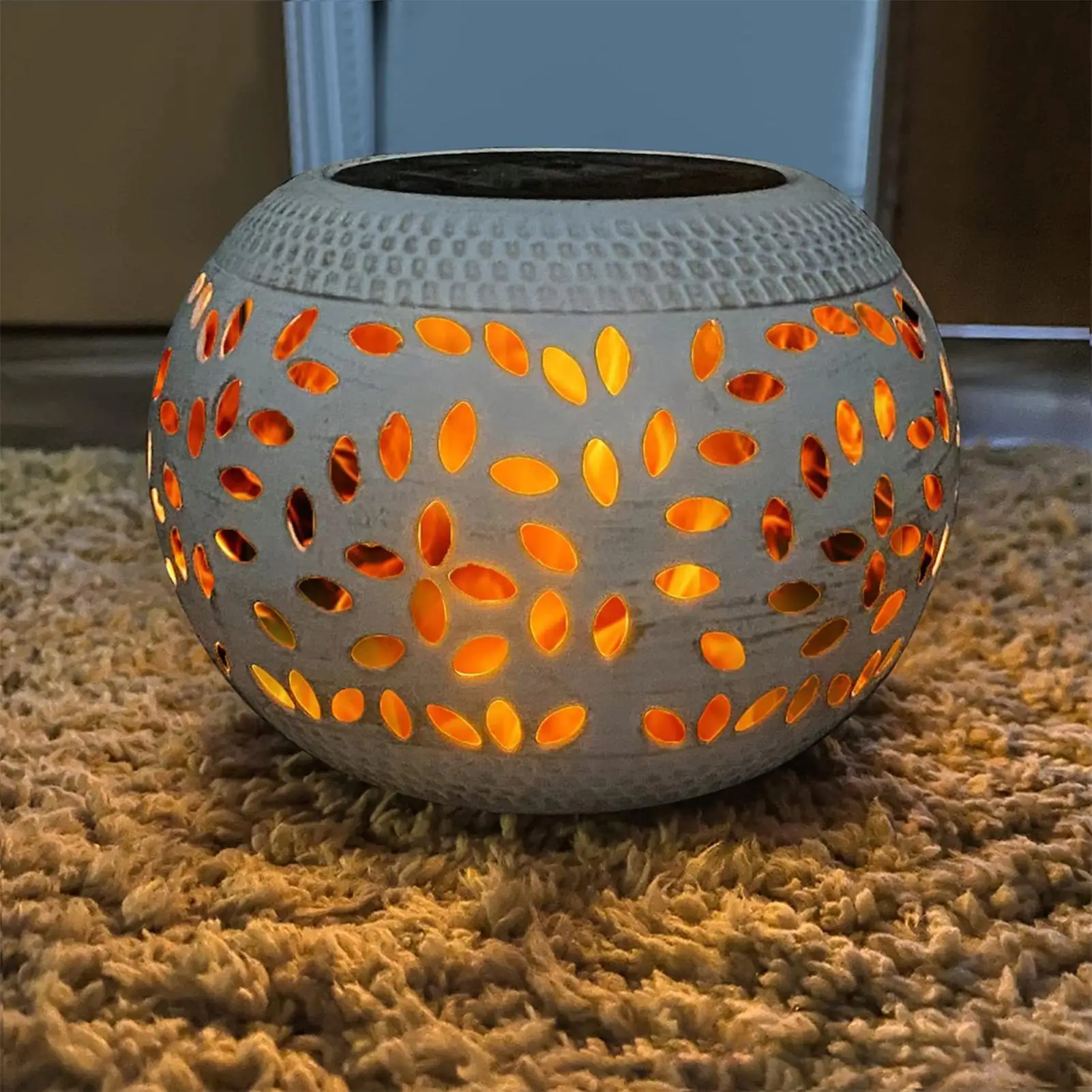 屋外ガーデン風景装飾ソーラーライト LED 金属防水ソーラーランタンライト屋外中空ソーラーライト