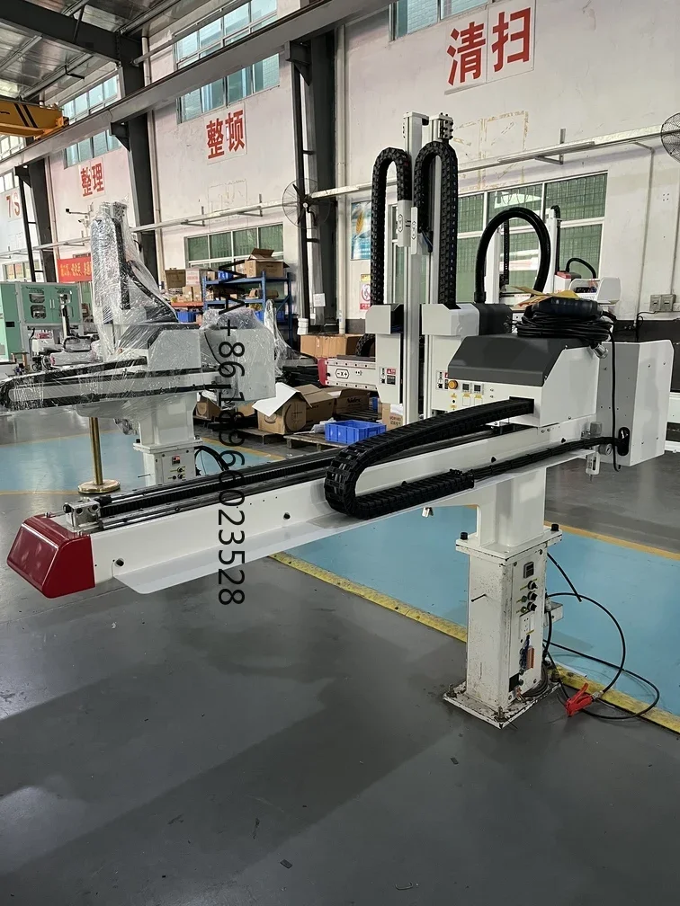Pick And Place Five Axis Robot Auxiliary Equipment For IMM RQ1100ID-S5