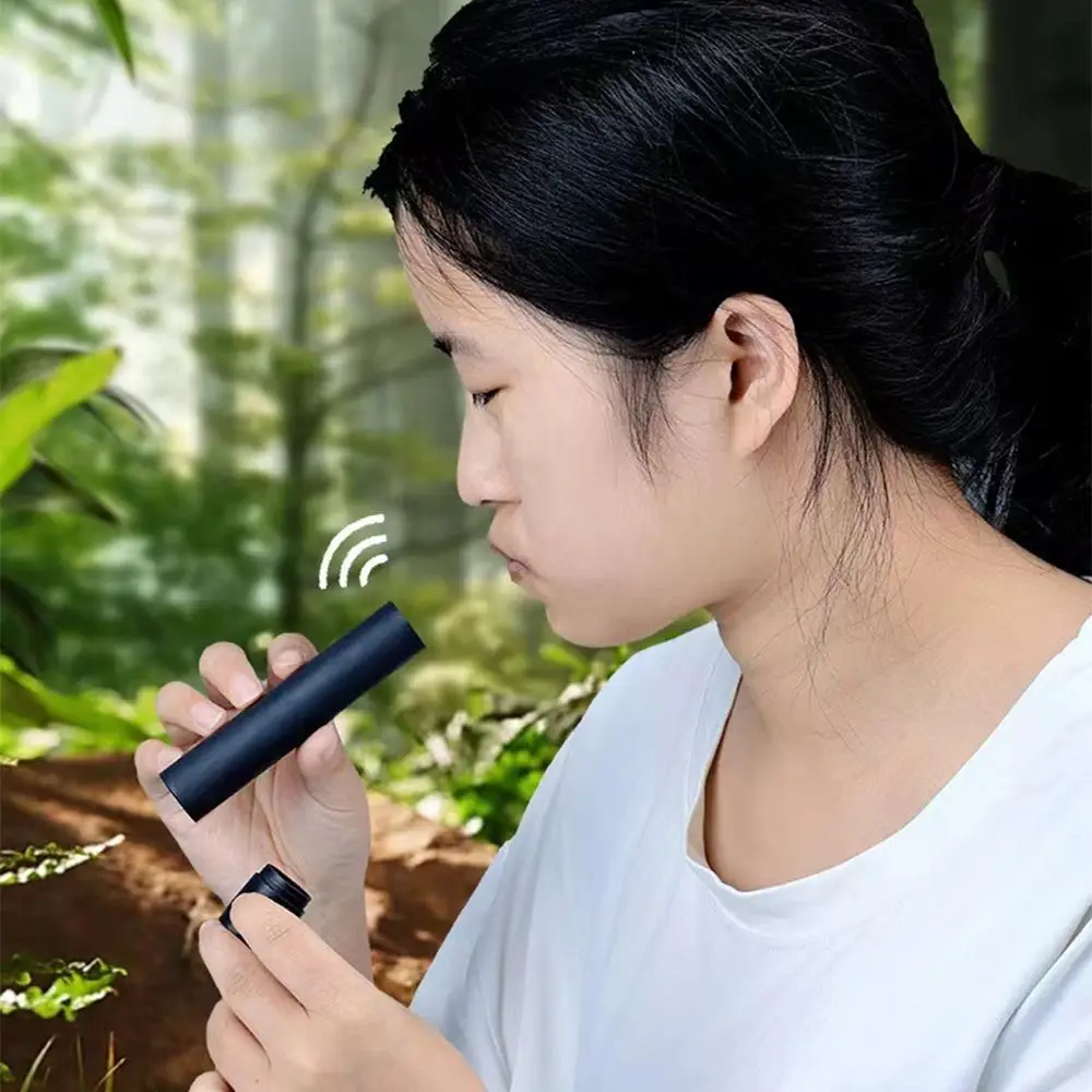 

Professional Loud Sound Turtle Whistle Plastic Black Fishermen's Aids Whistle Portable with Rope Camping Whistle Outdoor