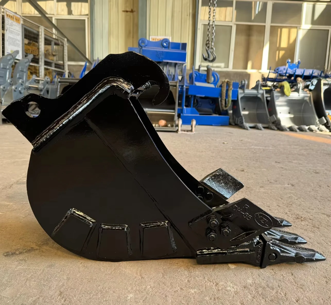 Heavy Duty Bucket for E35 X-change System Attachment Digging Bucket