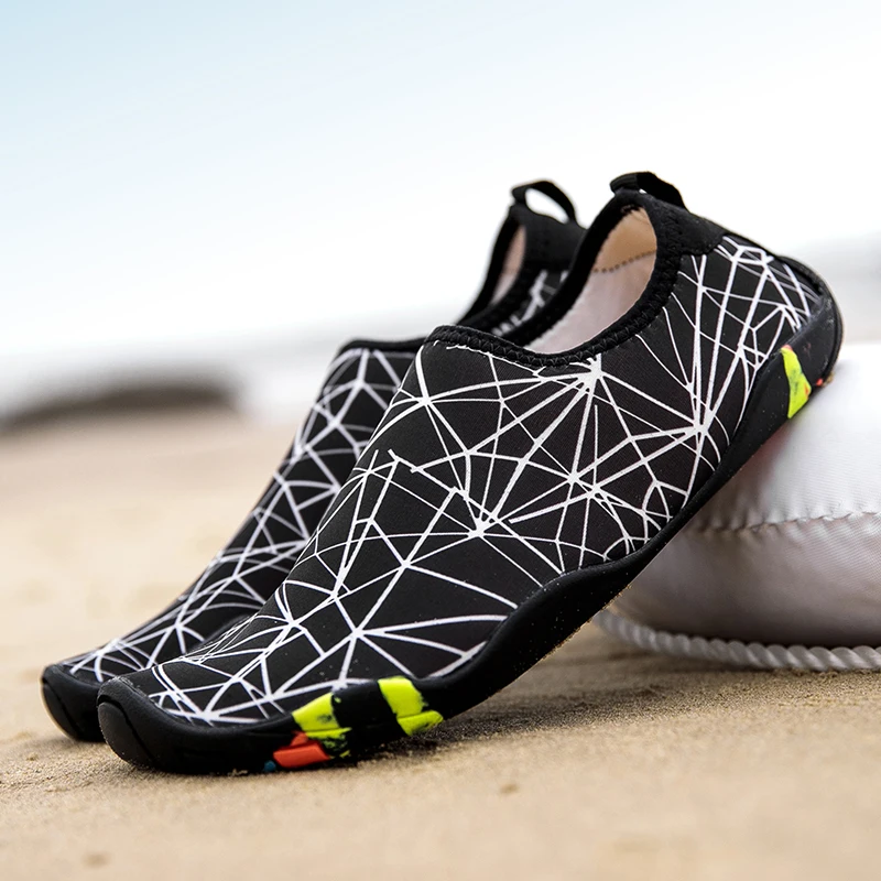 Men Women Water Shoes Beach Barefoot Sandals Quick-drying Aqua Shoes Playa Yoga Socks Summer Slip-on Seaside Slipper Lightweight