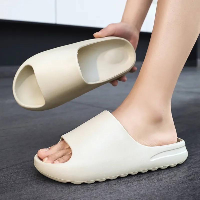 New men's summer slippers ladies indoor home bathroom leisure slippers couple EVA sandals slippers outdoor beach shoes